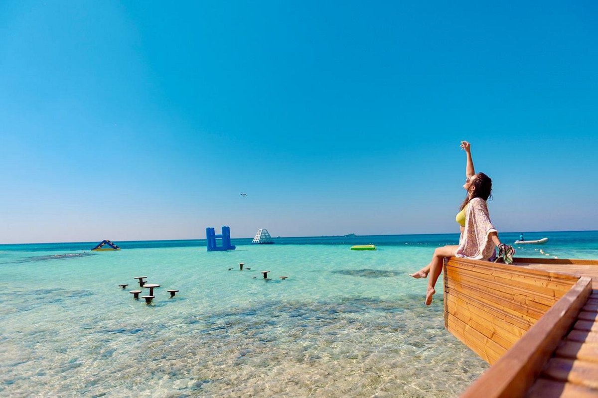 Hurghada Private Sea Trip to Paradise Island