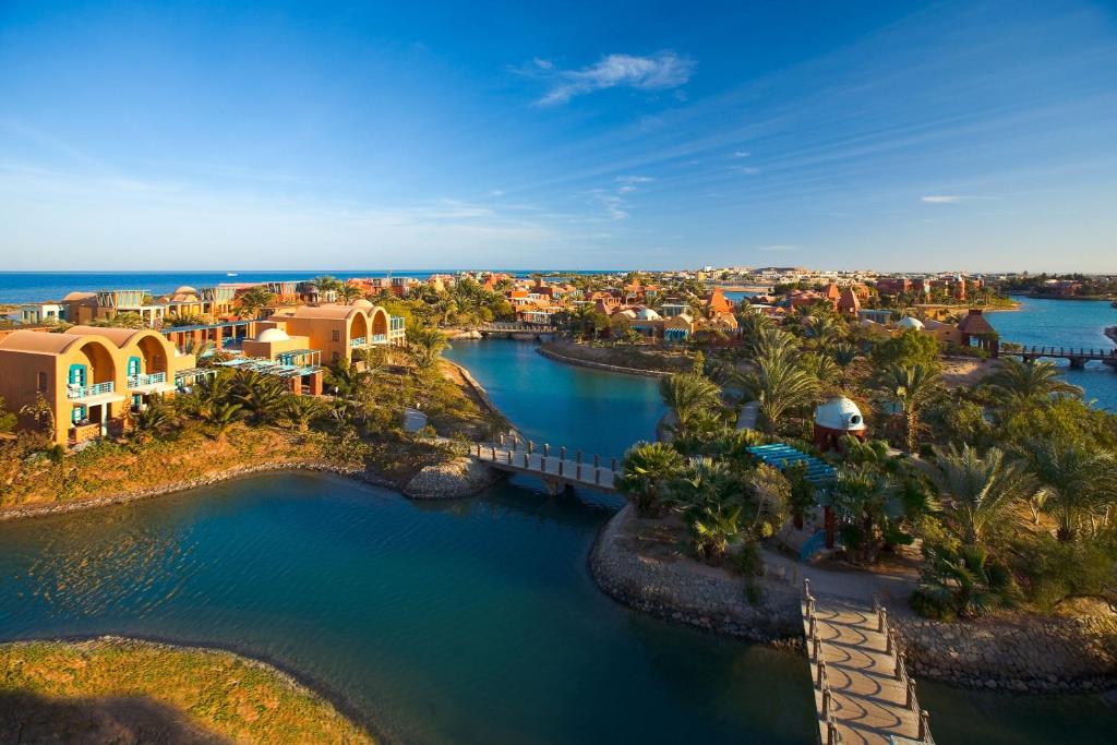 Sheraton Miramar Resort منتجع شيراتون ميرامار الجونة 